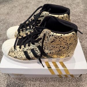 adidas Superstar Up W 10.5 Gold splatter patent black sneaker wedges